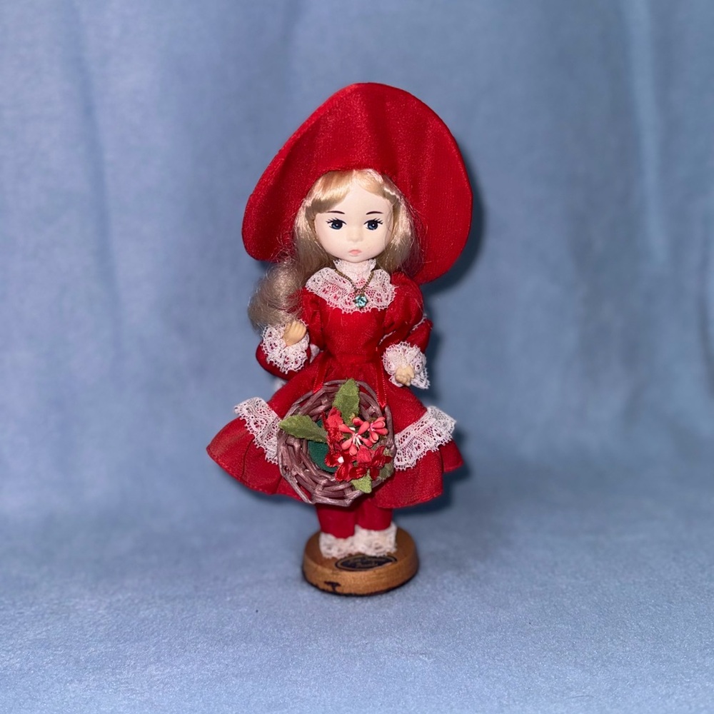 Bradley Dolls Miss Turquoise December